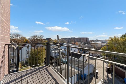 Tiny photo for 3653 W Barry Avenue #4E, Chicago, IL 60618 (MLS # 12516456)