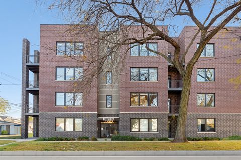 Tiny photo for 3653 W Barry Avenue #4E, Chicago, IL 60618 (MLS # 12516456)