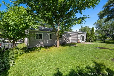 Tiny photo for 5705 Aubrey Terrace, Downers Grove, IL 60516 (MLS # 12687611)