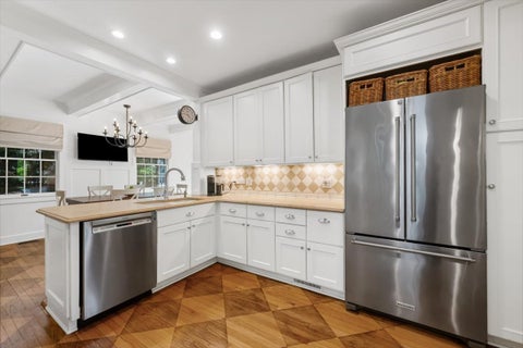 Tiny photo for 639 Lincoln Avenue, Winnetka, IL 60093 (MLS # 12683501)