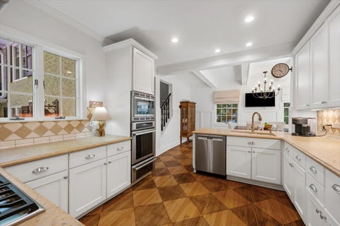 Tiny photo for 639 Lincoln Avenue, Winnetka, IL 60093 (MLS # 12683501)