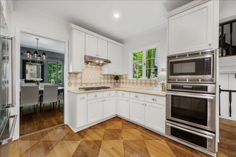 Tiny photo for 639 Lincoln Avenue, Winnetka, IL 60093 (MLS # 12683501)