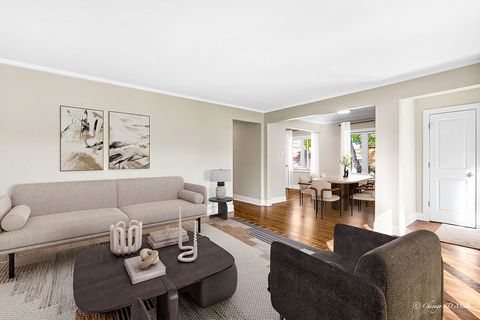 Tiny photo for 5056 N Mont Clare Avenue, Chicago, IL 60656 (MLS # 12508917)