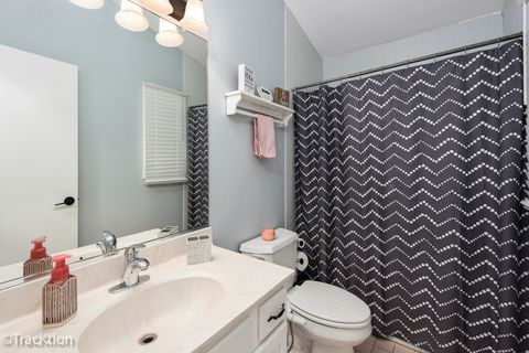 Tiny photo for 1014 Braemoor Drive #B, Downers Grove, IL 60515 (MLS # 12485158)