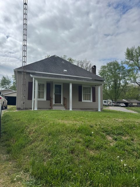 Tiny photo for 818 E Belleville Avenue, Christopher, IL 62822 (MLS # 12618882)