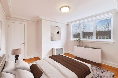 Tiny photo for 6503 N Maplewood Avenue, Chicago, IL 60645 (MLS # 12606483)