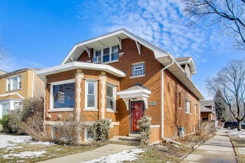 Tiny photo for 6503 N Maplewood Avenue, Chicago, IL 60645 (MLS # 12606483)