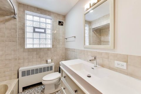 Tiny photo for 6503 N Maplewood Avenue, Chicago, IL 60645 (MLS # 12606483)