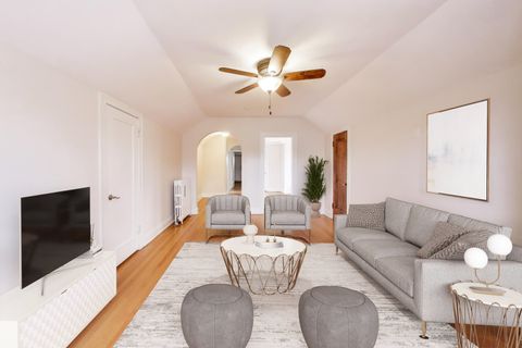 Tiny photo for 6503 N Maplewood Avenue, Chicago, IL 60645 (MLS # 12606483)