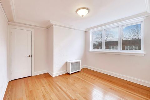 Tiny photo for 6503 N Maplewood Avenue, Chicago, IL 60645 (MLS # 12606483)
