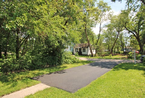Tiny photo for 338 E Lakeview Avenue, Round Lake Beach, IL 60073 (MLS # 12708986)