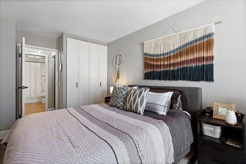 Tiny photo for 5415 N Sheridan Road #5409, Chicago, IL 60640 (MLS # 12554339)