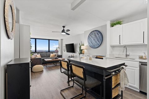 Tiny photo for 5415 N Sheridan Road #5409, Chicago, IL 60640 (MLS # 12554339)