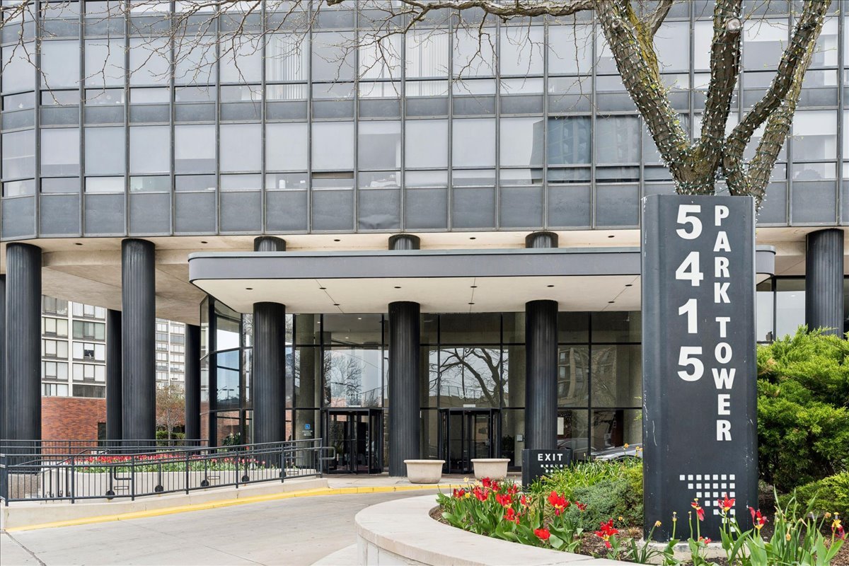 5415 N Sheridan Road 5409