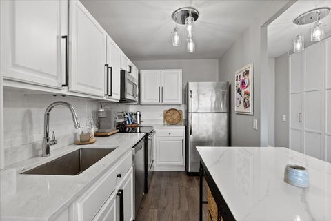 Tiny photo for 5415 N Sheridan Road #5409, Chicago, IL 60640 (MLS # 12554339)