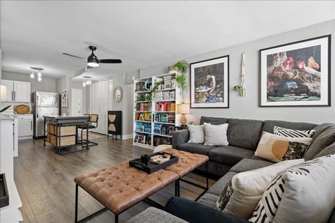 Tiny photo for 5415 N Sheridan Road #5409, Chicago, IL 60640 (MLS # 12554339)