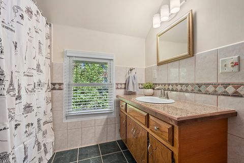 Tiny photo for 302 Griswold Street, Elgin, IL 60123 (MLS # 12481469)