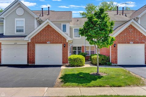 1367 Hampshire Court Roselle IL 60172