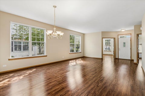 Tiny photo for 350 Woodhill Drive, Carol Stream, IL 60188 (MLS # 12705531)