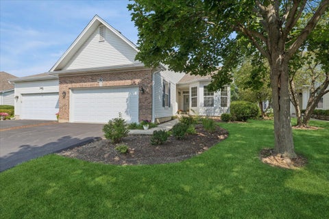 Photo of 350 Woodhill Drive, Carol Stream, IL 60188 (MLS # 12705531)