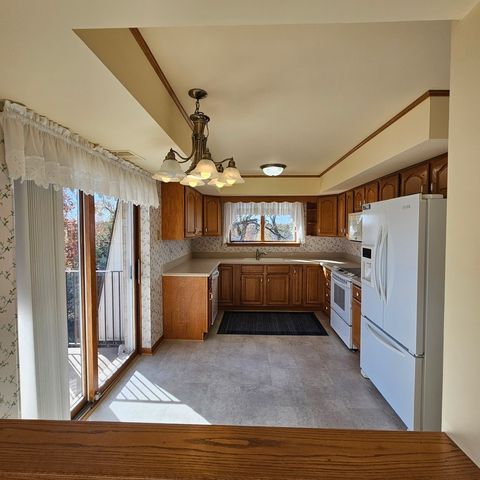 Tiny photo for 3620 186th Street #405, Lansing, IL 60438 (MLS # 12518010)