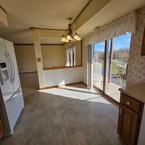 Tiny photo for 3620 186th Street #405, Lansing, IL 60438 (MLS # 12518010)