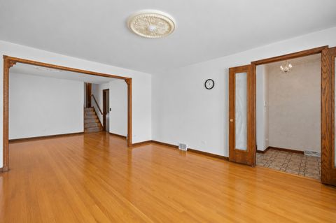 Tiny photo for 1012 Courtland Avenue, Park Ridge, IL 60068 (MLS # 12678906)