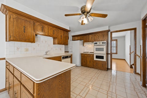 Tiny photo for 1012 Courtland Avenue, Park Ridge, IL 60068 (MLS # 12678906)