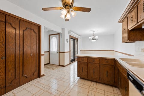 Tiny photo for 1012 Courtland Avenue, Park Ridge, IL 60068 (MLS # 12678906)