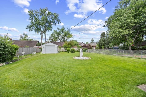 Tiny photo for 1012 Courtland Avenue, Park Ridge, IL 60068 (MLS # 12678906)
