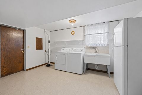 Tiny photo for 1012 Courtland Avenue, Park Ridge, IL 60068 (MLS # 12678906)