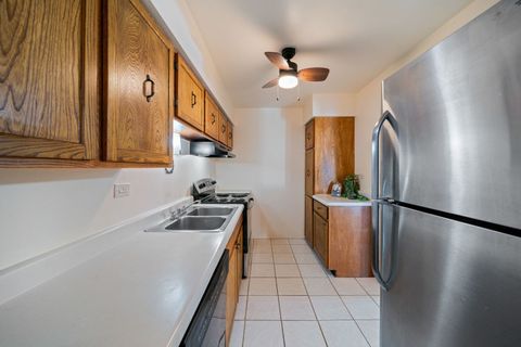 Tiny photo for 826 E Old Willow Road #103, Prospect Heights, IL 60070 (MLS # 12578315)