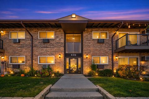 Photo of 826 E Old Willow Road #103, Prospect Heights, IL 60070 (MLS # 12578315)