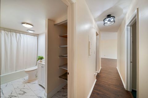 Tiny photo for 826 E Old Willow Road #103, Prospect Heights, IL 60070 (MLS # 12578315)