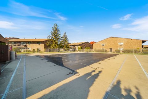 Tiny photo for 826 E Old Willow Road #103, Prospect Heights, IL 60070 (MLS # 12578315)