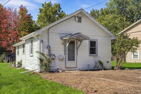 Photo of 1205 Avenue K, Sterling, IL 61081 (MLS # 12771822)