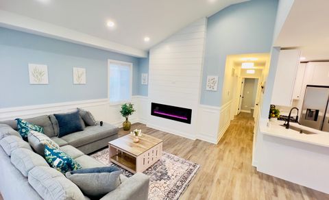 Tiny photo for 14227 Woodlawn Avenue, Dolton, IL 60419 (MLS # 12538218)