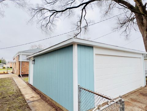 Tiny photo for 14227 Woodlawn Avenue, Dolton, IL 60419 (MLS # 12538218)