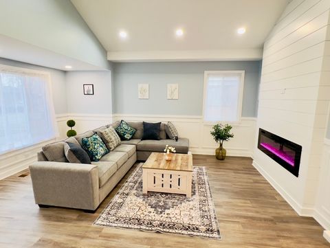 Tiny photo for 14227 Woodlawn Avenue, Dolton, IL 60419 (MLS # 12538218)