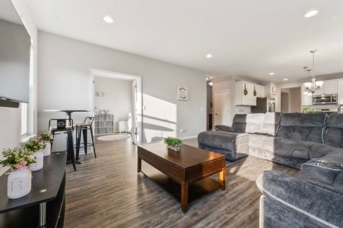 Tiny photo for 2445 Wythe Place, Yorkville, IL 60560 (MLS # 12425534)