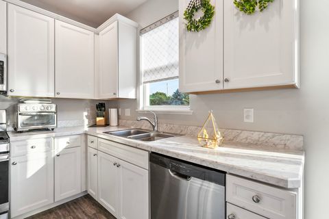 Tiny photo for 2445 Wythe Place, Yorkville, IL 60560 (MLS # 12425534)