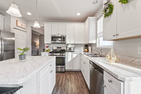 Tiny photo for 2445 Wythe Place, Yorkville, IL 60560 (MLS # 12425534)