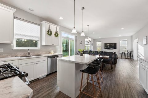 Tiny photo for 2445 Wythe Place, Yorkville, IL 60560 (MLS # 12425534)