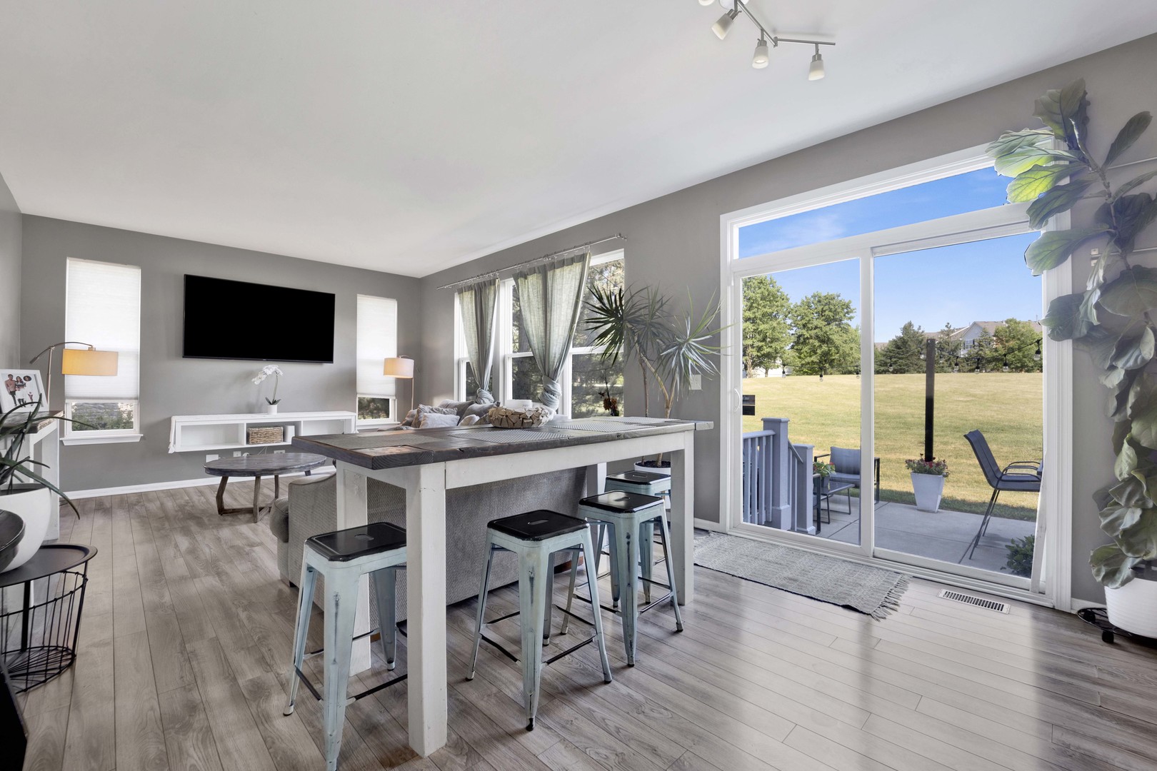 3118 Kyra Lane