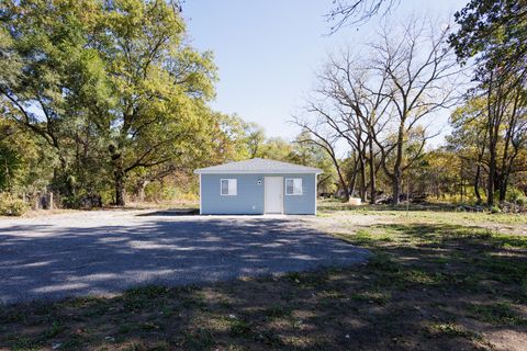 Tiny photo for 1581 S 16000e Road, Pembroke Twp, IL 60958 (MLS # 12505952)