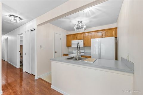 Tiny photo for 915 Royal Drive #A3, McHenry, IL 60050 (MLS # 12654239)