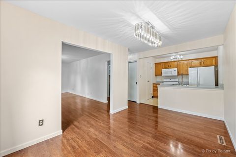 Tiny photo for 915 Royal Drive #A3, McHenry, IL 60050 (MLS # 12654239)