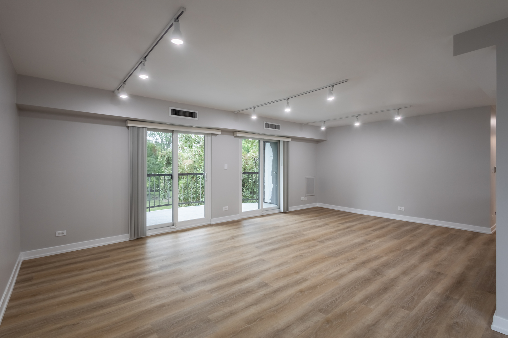 1415 E Central Road 315B