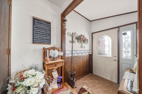 Tiny photo for 450 W Market Street, Somonauk, IL 60552 (MLS # 12538532)