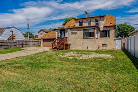 Tiny photo for 11319 S Green Bay Avenue, Chicago, IL 60617 (MLS # 12657015)